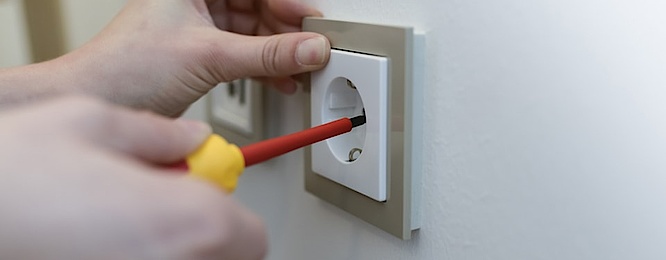 Elektro­installation bei Elektro von Pokrowsky in Biebelried