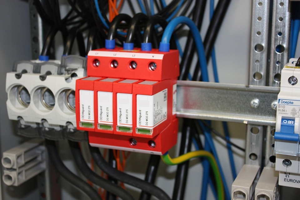 U berspannungsschutz bei Elektro von Pokrowsky in Biebelried